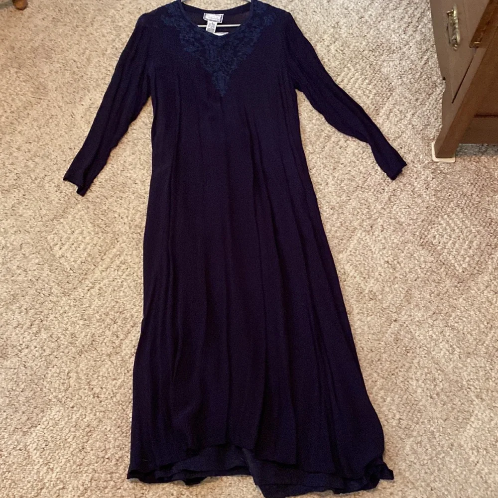 April Connell Maxi Dress - Picture 9 of 14
